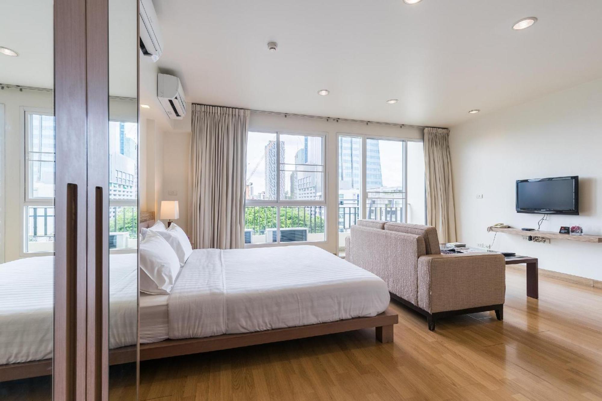 Bangkok Patio Bts Sanam Pao Aparthotel Екстериор снимка
