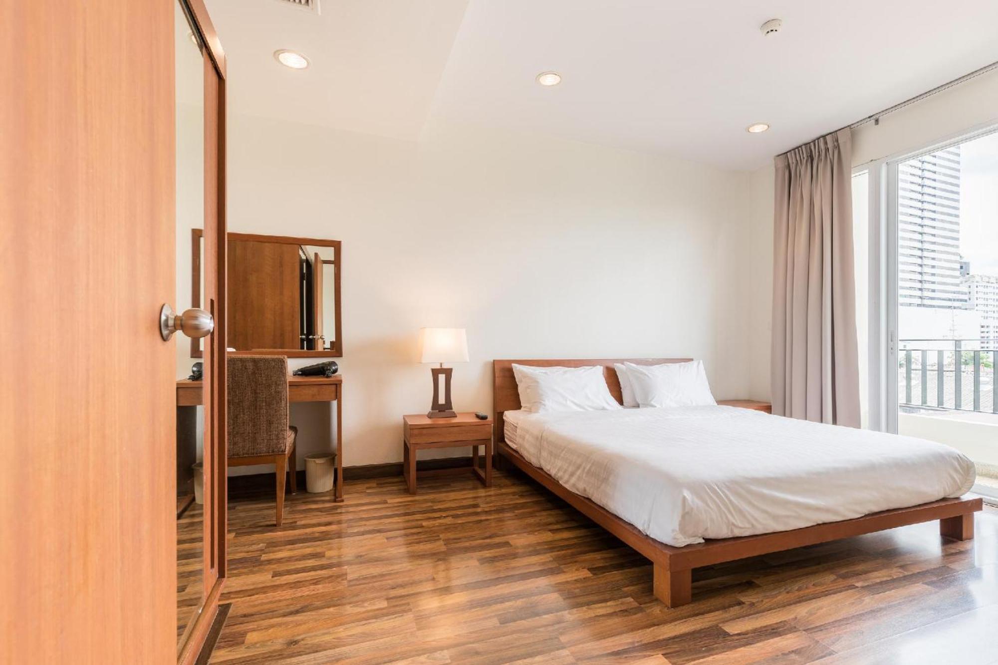 Bangkok Patio Bts Sanam Pao Aparthotel Екстериор снимка
