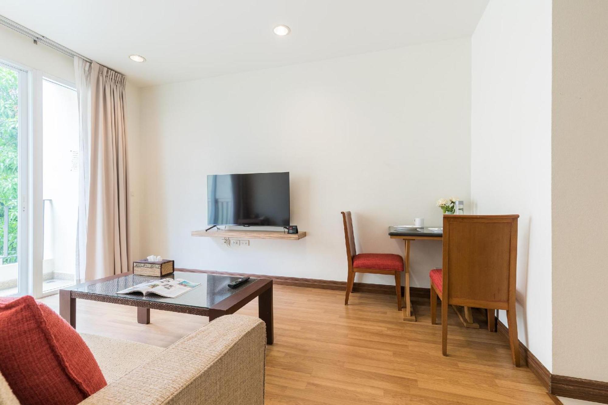 Bangkok Patio Bts Sanam Pao Aparthotel Екстериор снимка