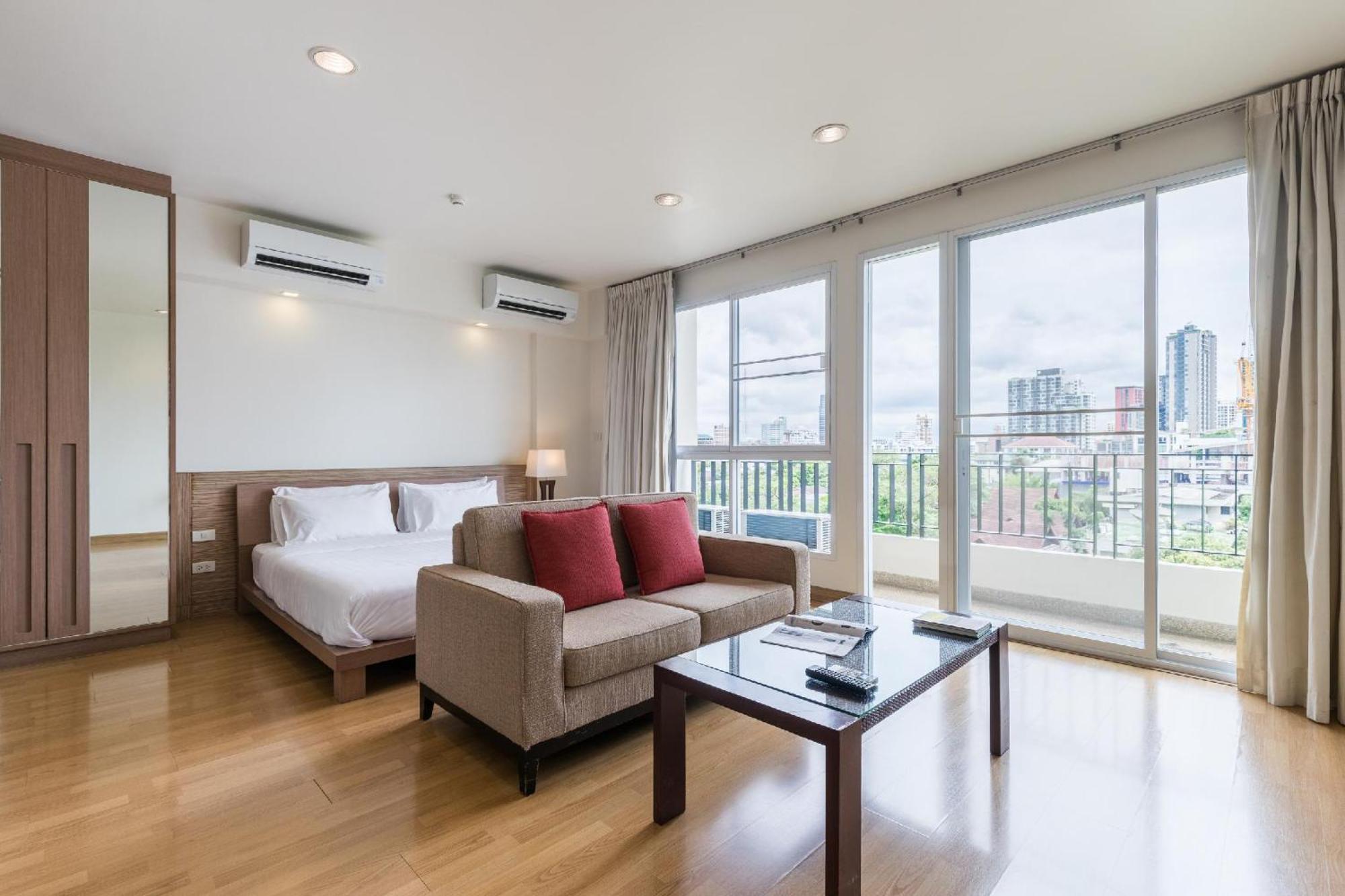 Bangkok Patio Bts Sanam Pao Aparthotel Екстериор снимка